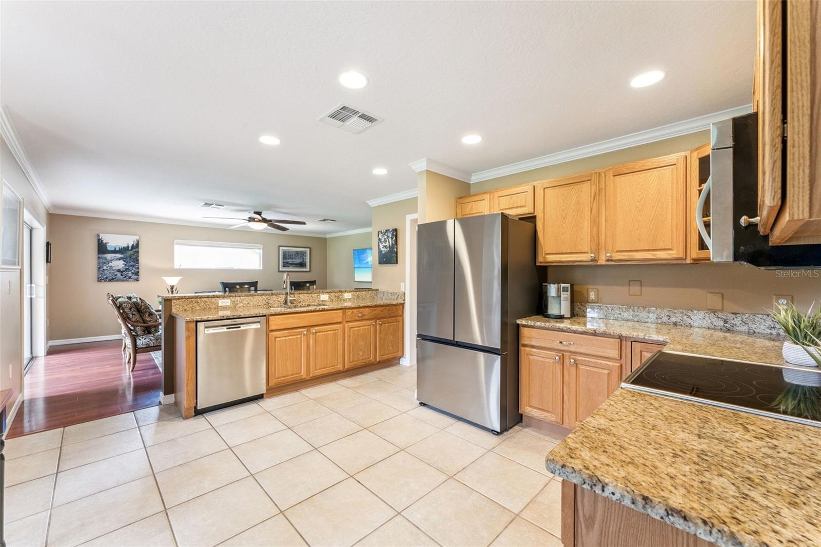 Listing photo id 21 for 5203 Hammock Pointe Court