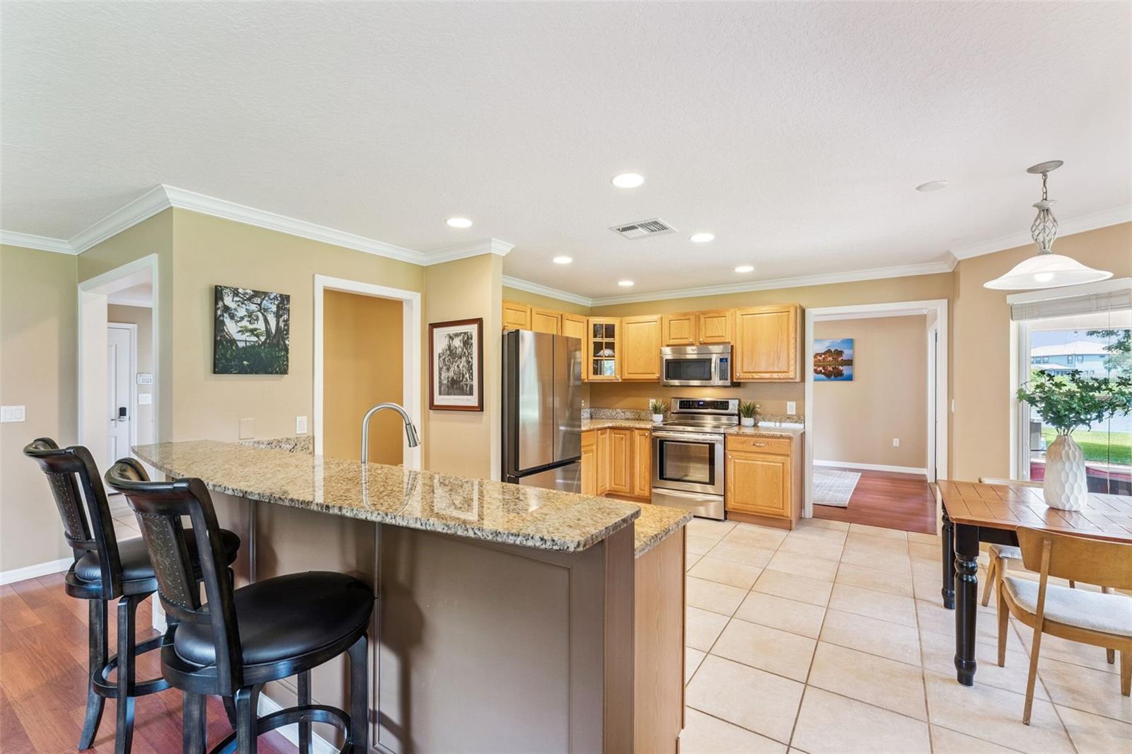 Listing photo id 1 for 5203 Hammock Pointe Court