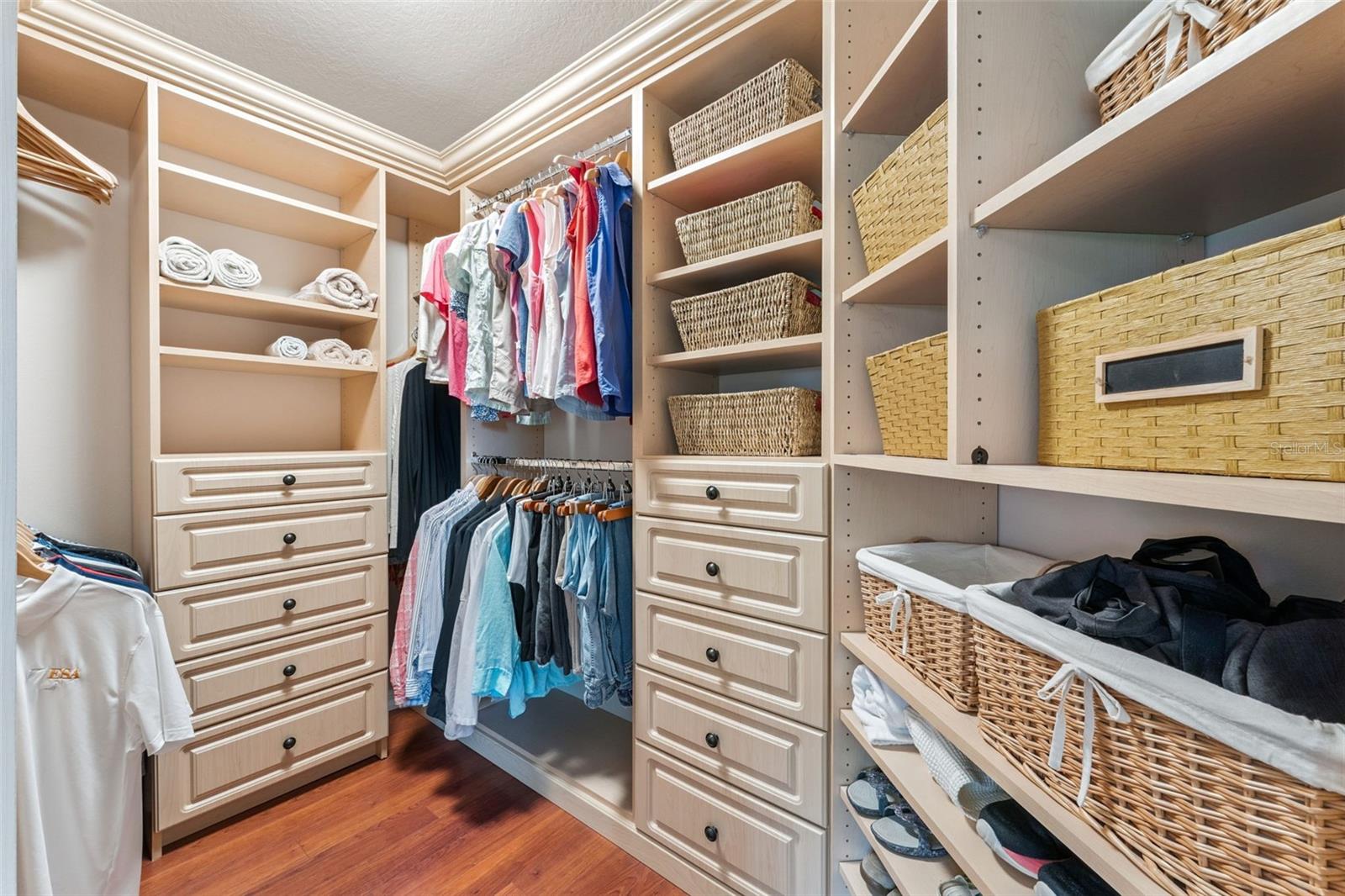 Listing photo id 29 for 5203 Hammock Pointe Court