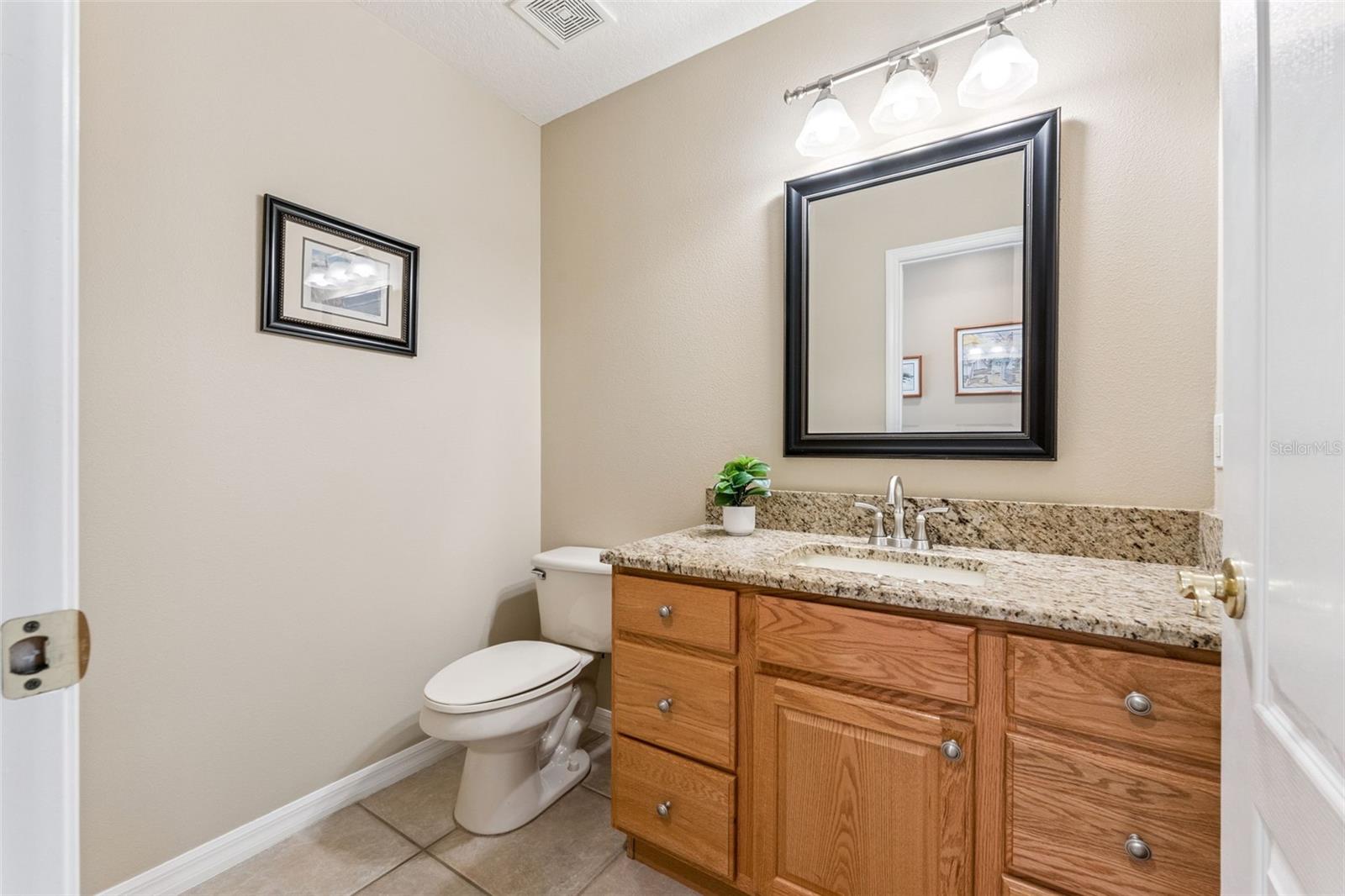 Listing photo id 31 for 5203 Hammock Pointe Court