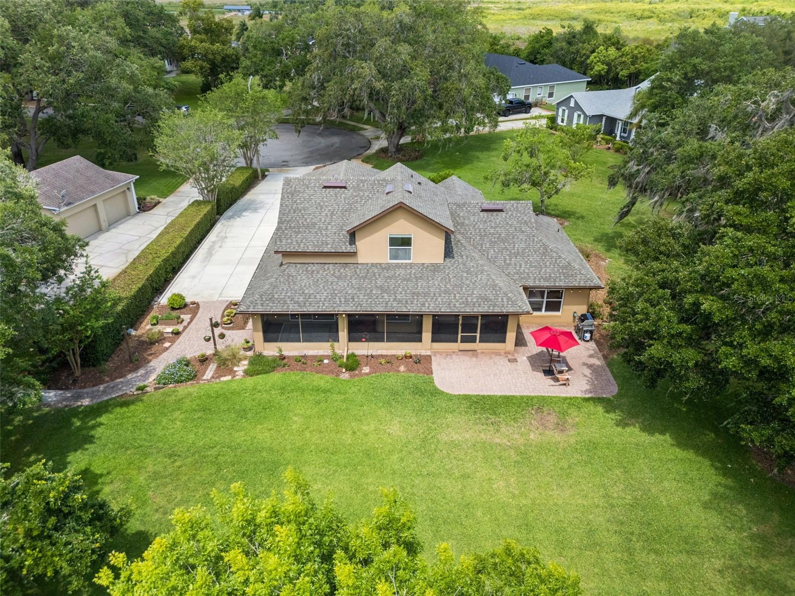 Listing photo id 42 for 5203 Hammock Pointe Court