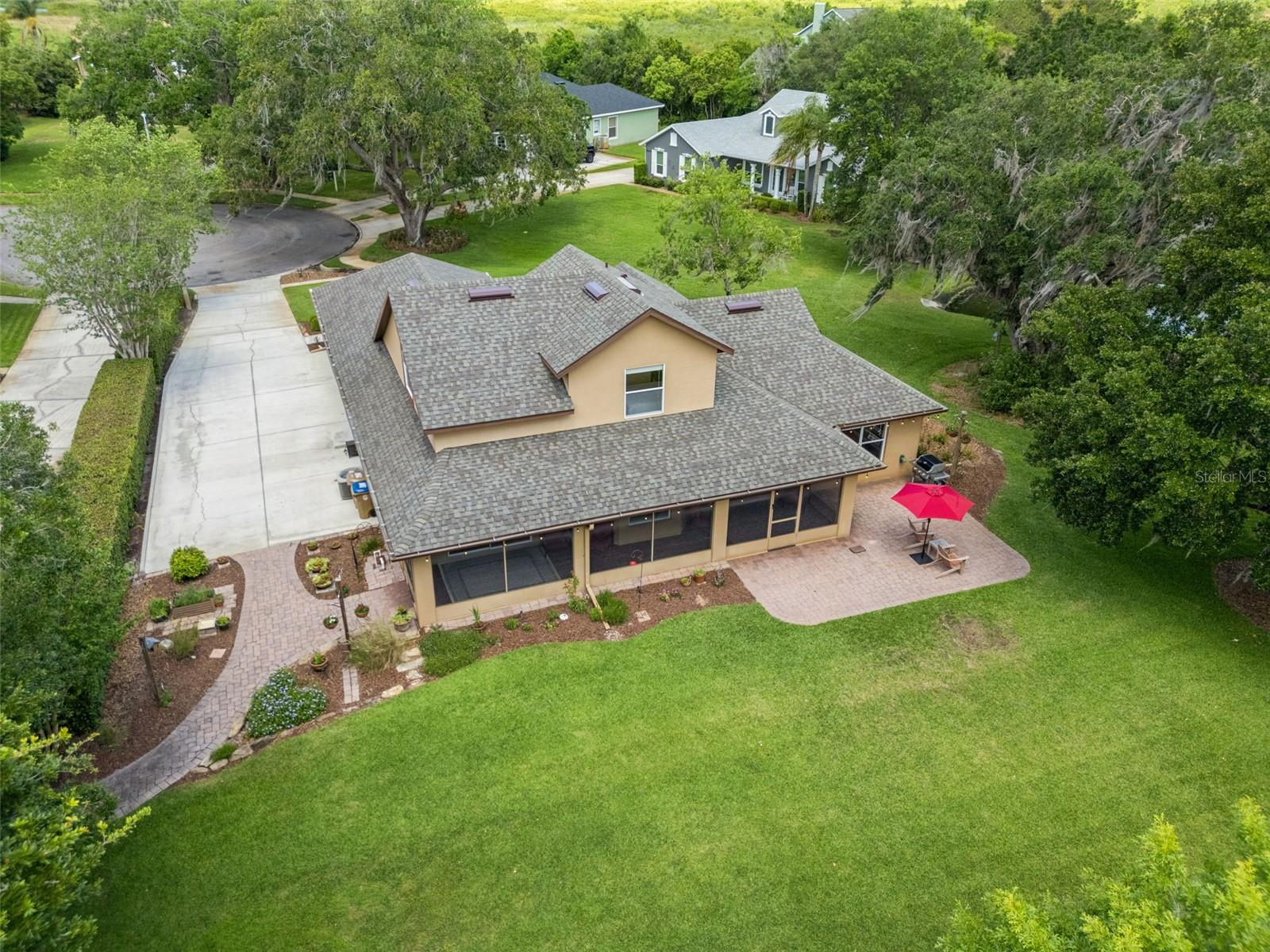 Listing photo id 43 for 5203 Hammock Pointe Court