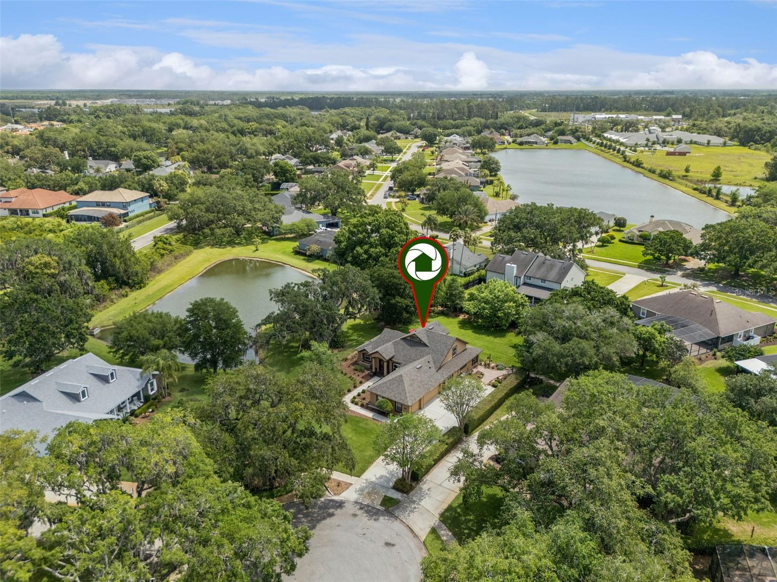 Listing photo id 48 for 5203 Hammock Pointe Court