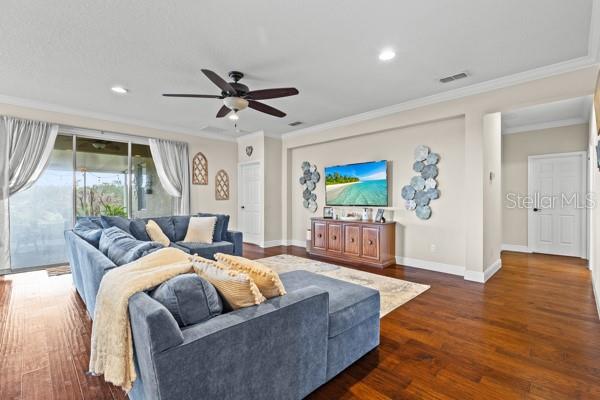 Image 10 of 50 For 30201 Hackney Loop