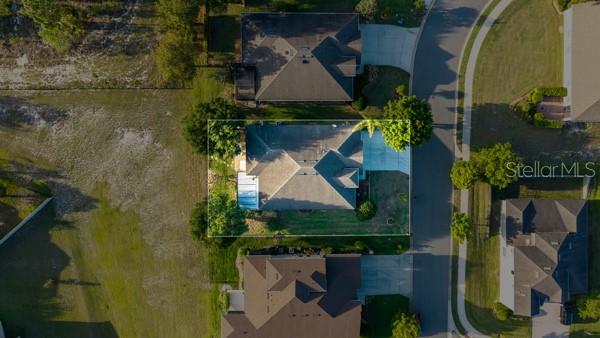 Image 36 of 50 For 30201 Hackney Loop