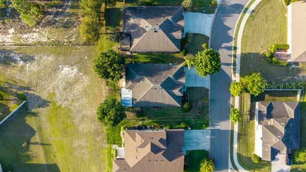 Image 37 of 50 For 30201 Hackney Loop