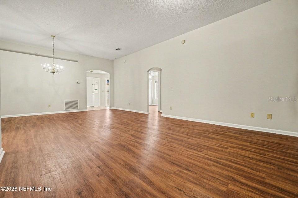 Image 8 of 28 For 1719 Rustling Drive