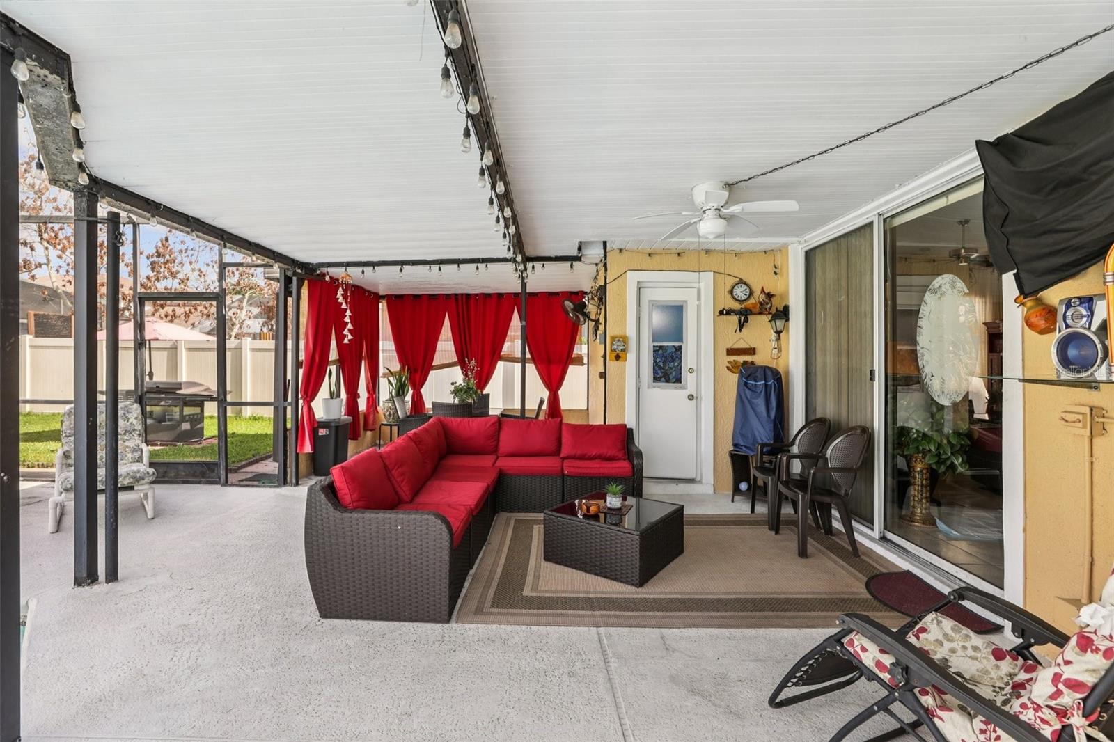 Image 4 of 40 For 3521 Molona Drive