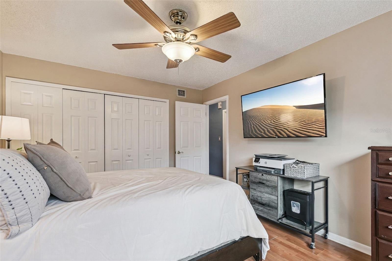 Image 25 of 43 For 102 Silver Cluster Court