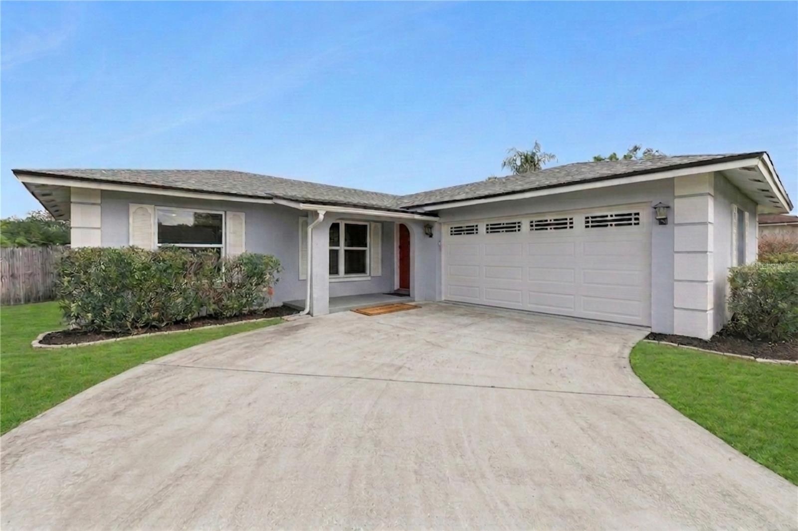 Image 3 of 43 For 102 Silver Cluster Court