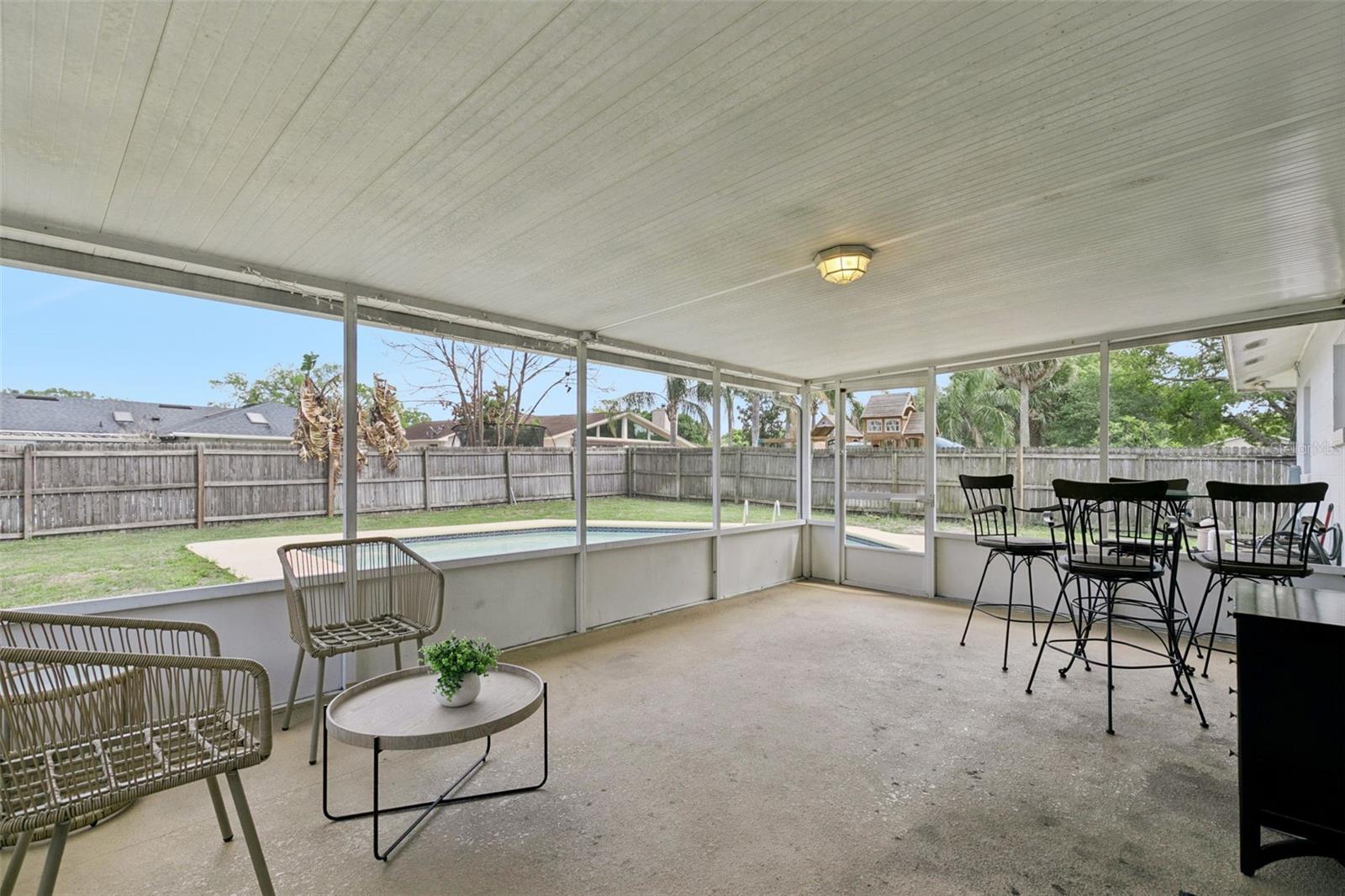 Image 30 of 43 For 102 Silver Cluster Court