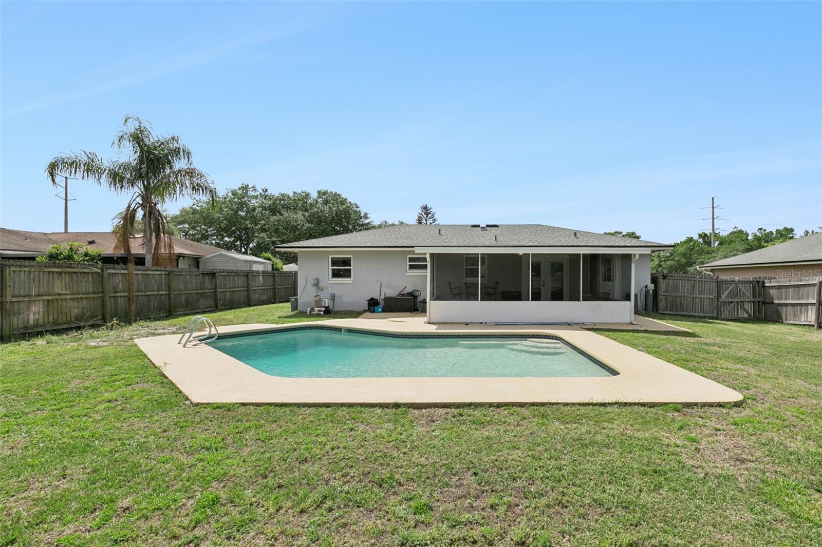 Image 36 of 43 For 102 Silver Cluster Court