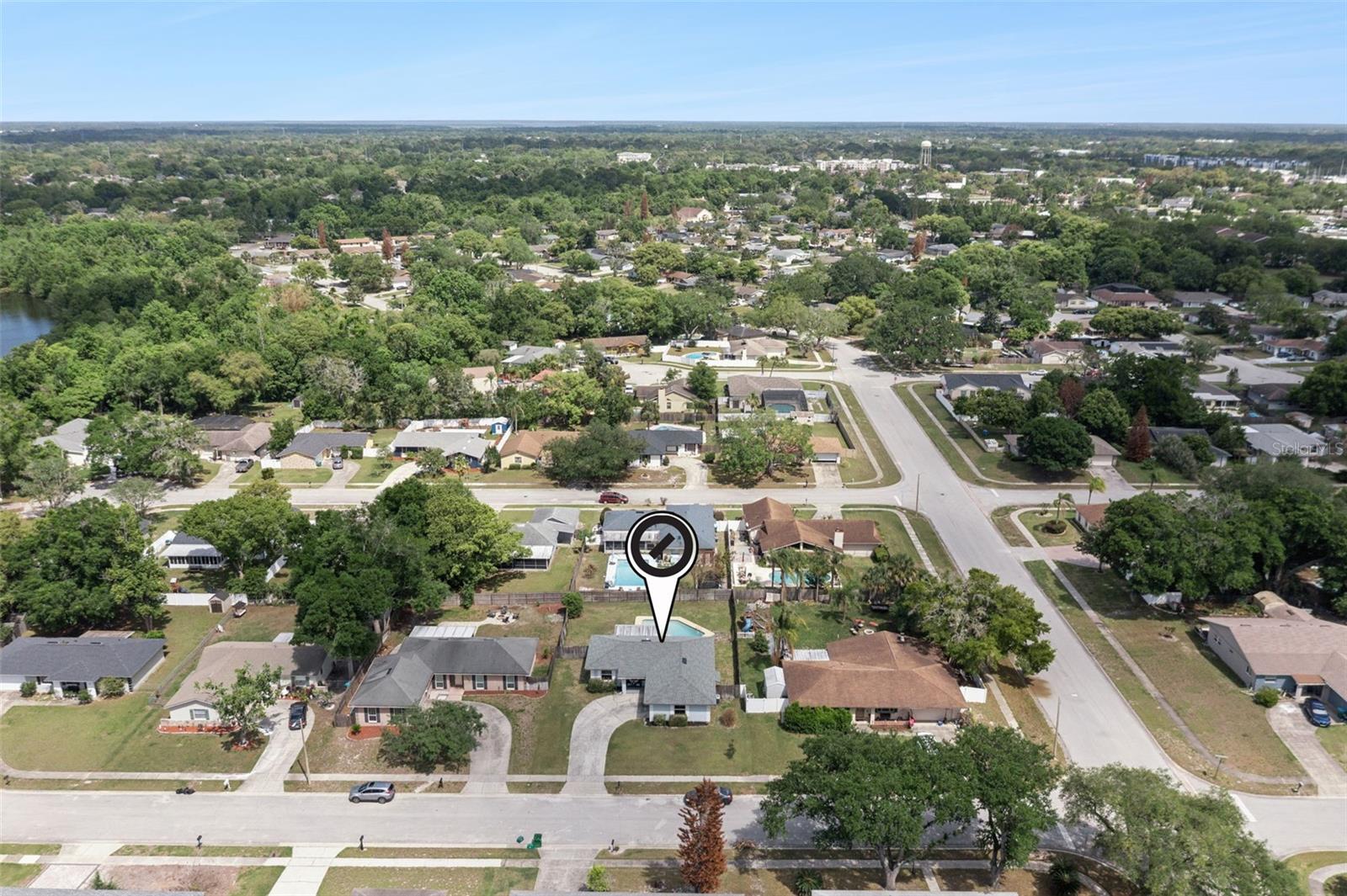 Image 40 of 43 For 102 Silver Cluster Court