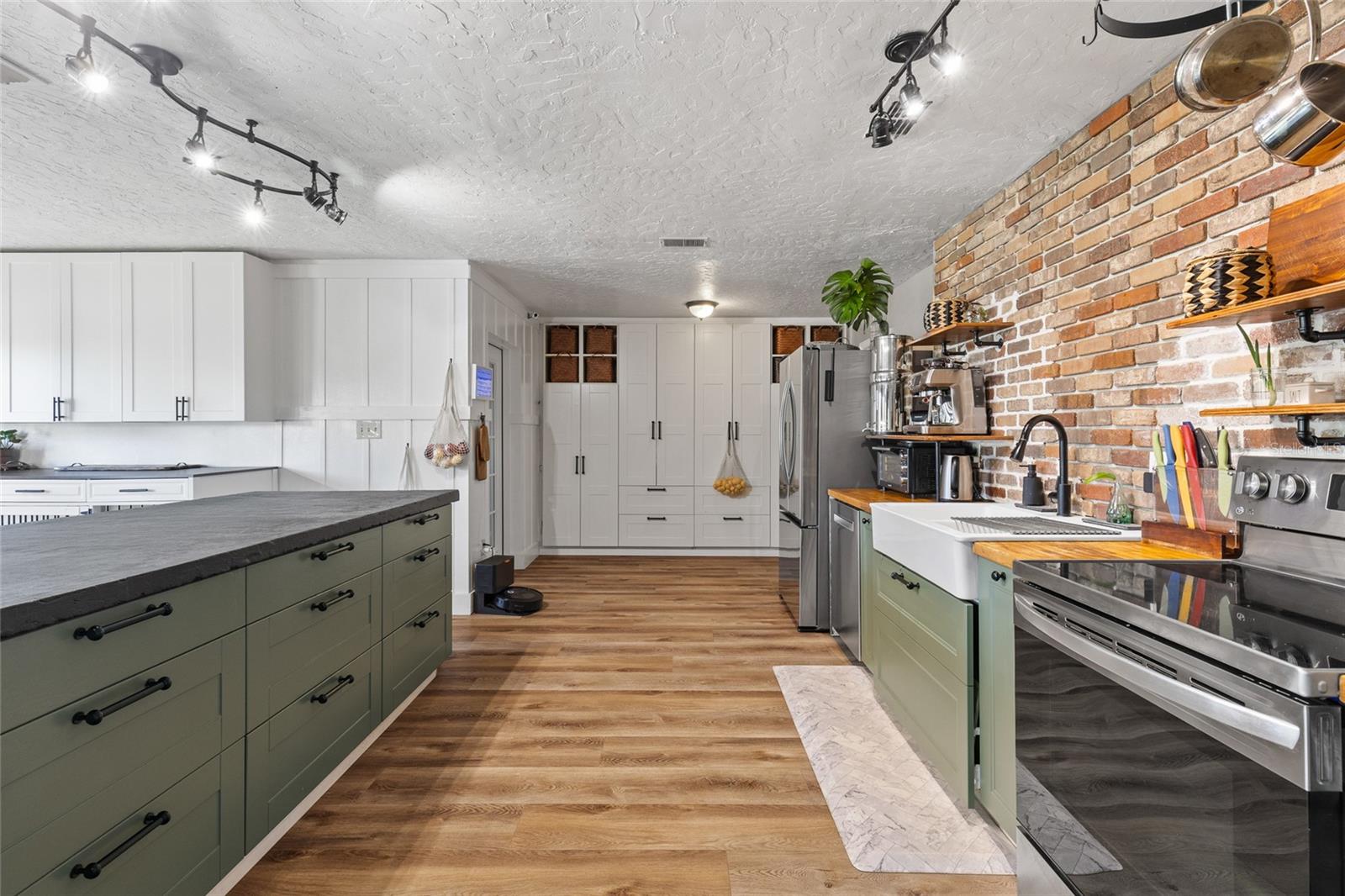 Image 12 of 35 For 3815 Ironwedge Drive