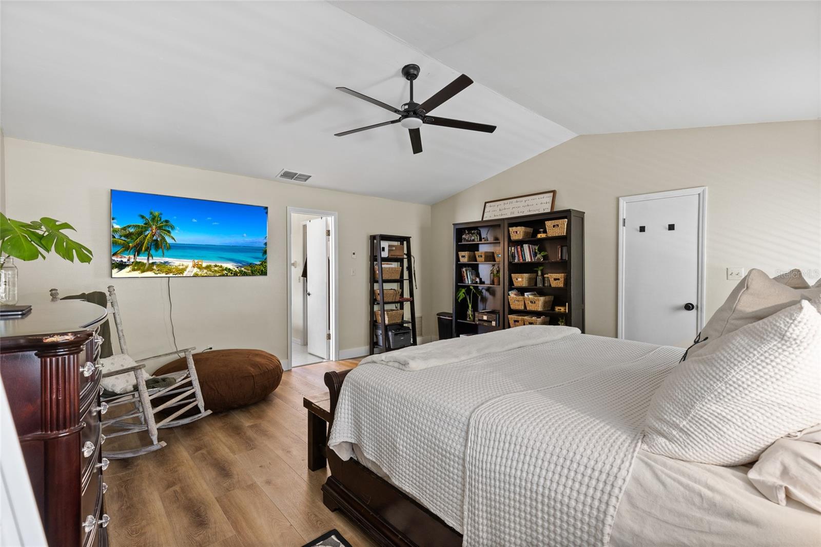 Image 14 of 35 For 3815 Ironwedge Drive