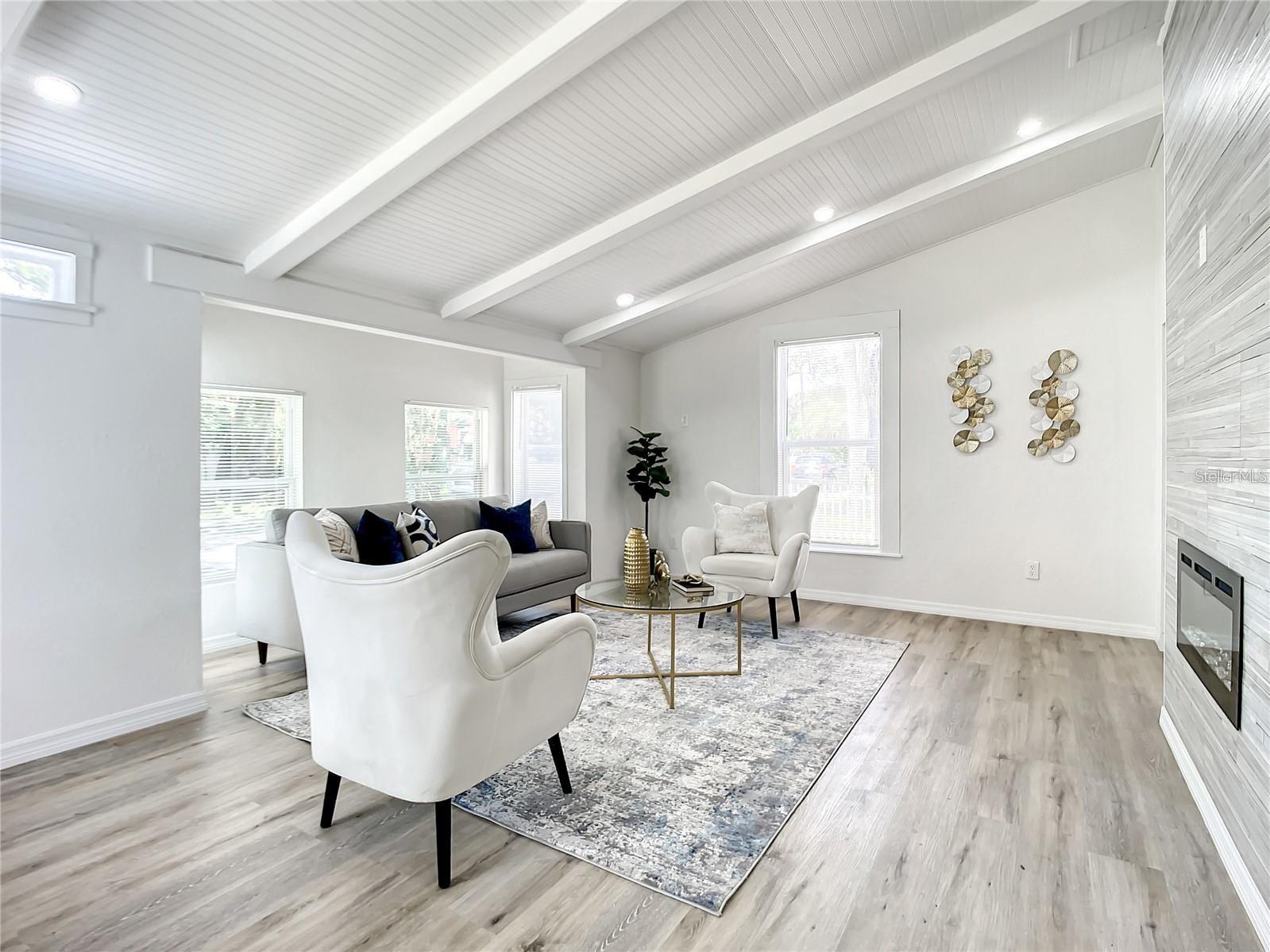 Image 3 of 16 For 110 Palm Place