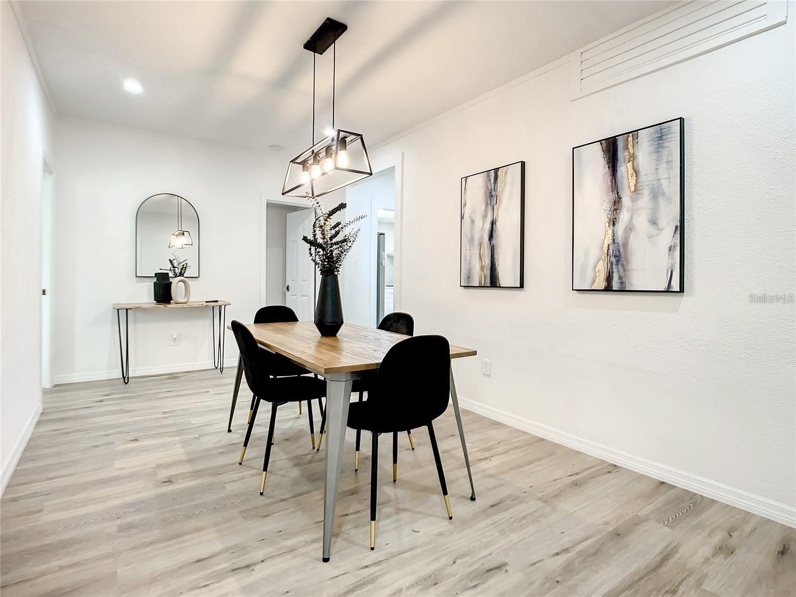 Image 5 of 16 For 110 Palm Place