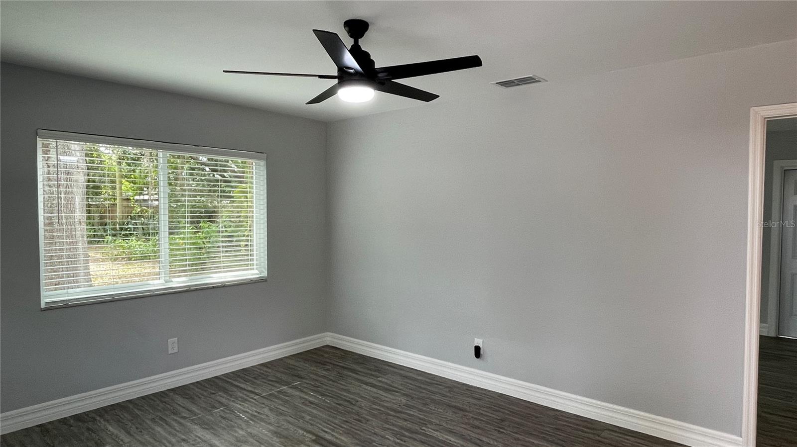 Image 13 of 21 For 5120 24th Avenue S 5120