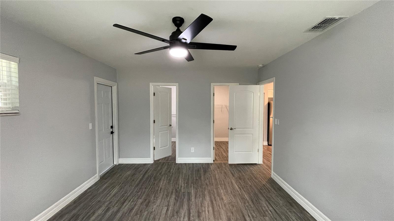 Image 15 of 21 For 5120 24th Avenue S 5120