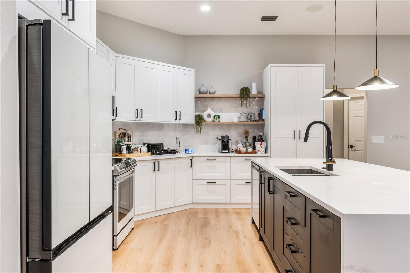 Image 17 of 57 For 12718 Windermere Isles Place