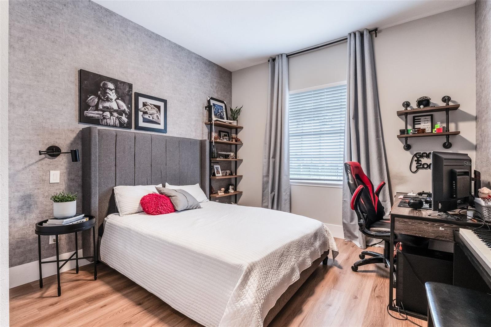 Image 20 of 57 For 12718 Windermere Isles Place