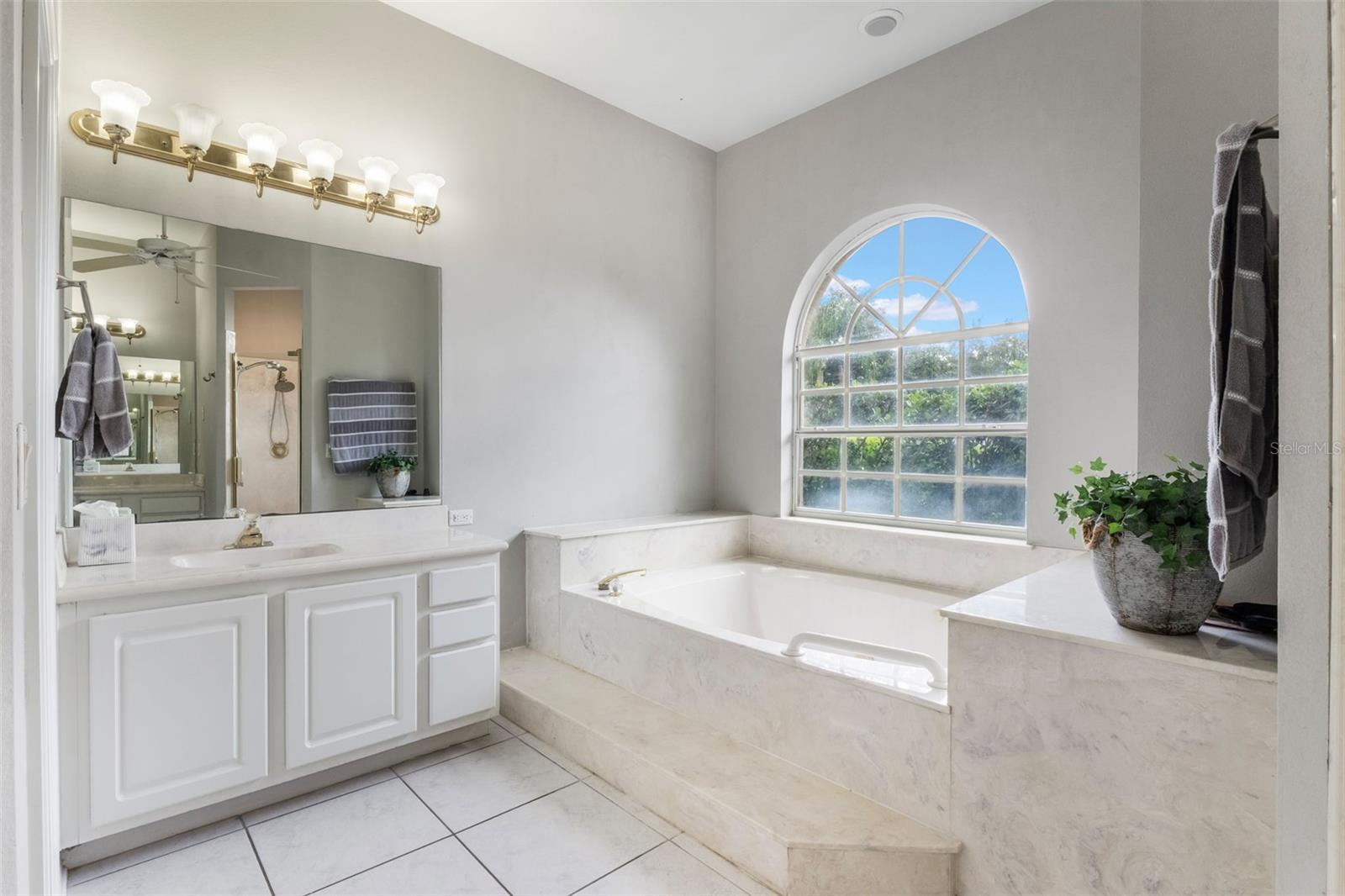 Image 24 of 57 For 12718 Windermere Isles Place