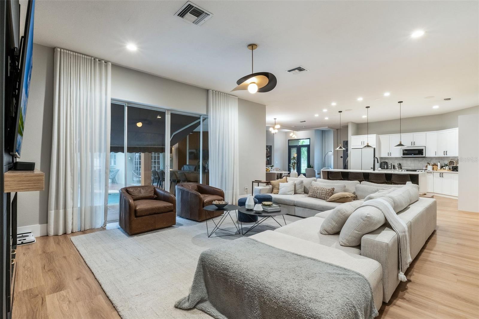 Image 8 of 57 For 12718 Windermere Isles Place