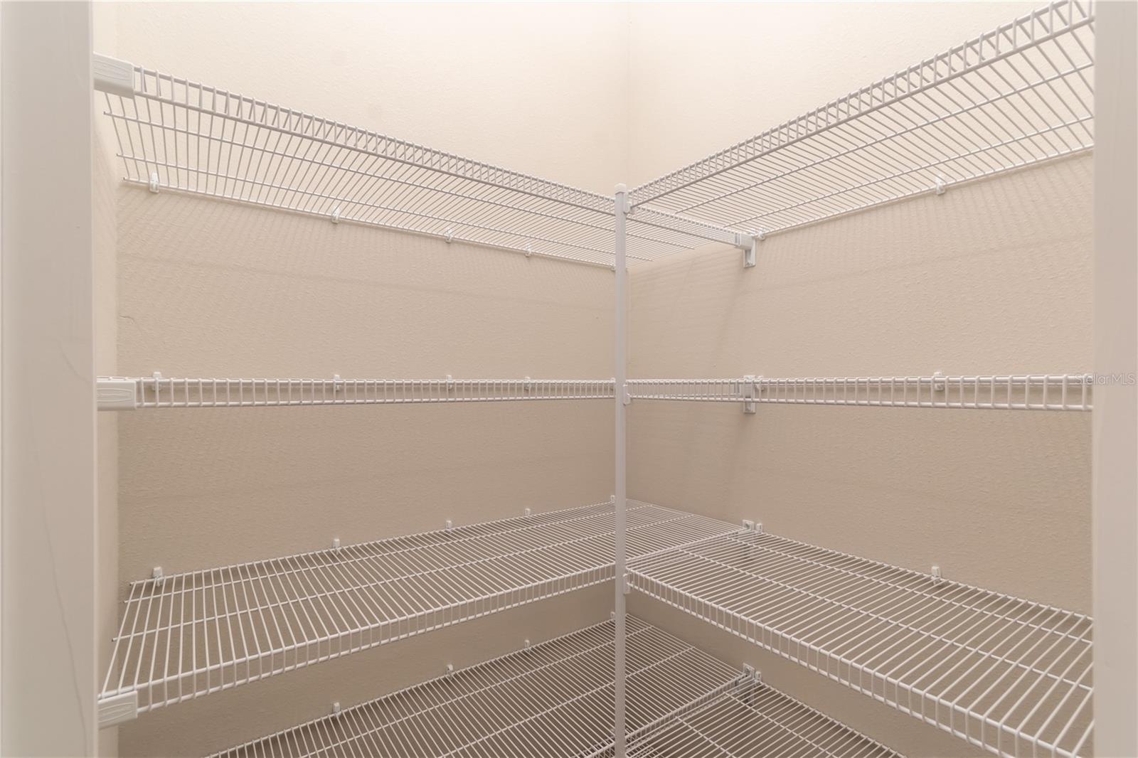 Image 18 of 35 For 9262 Alpinia Drive