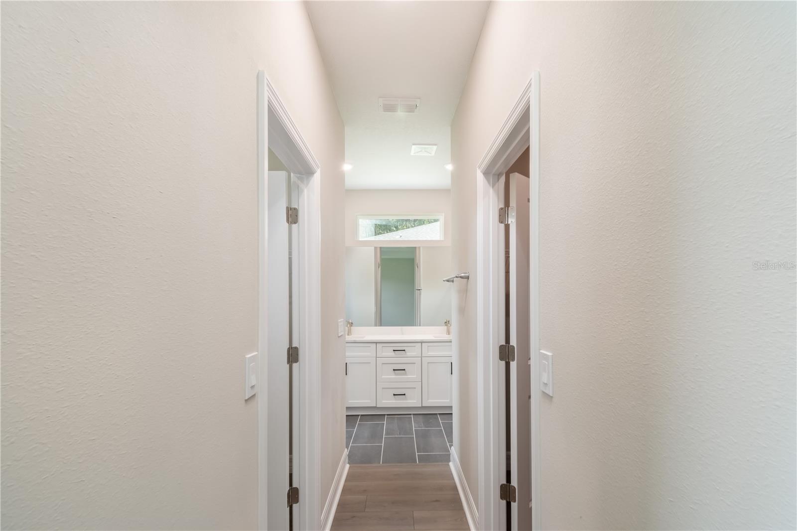 Image 21 of 35 For 9262 Alpinia Drive