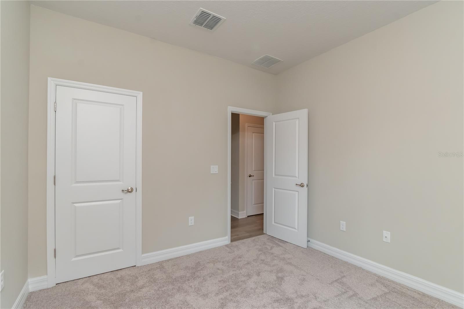 Image 27 of 35 For 9262 Alpinia Drive