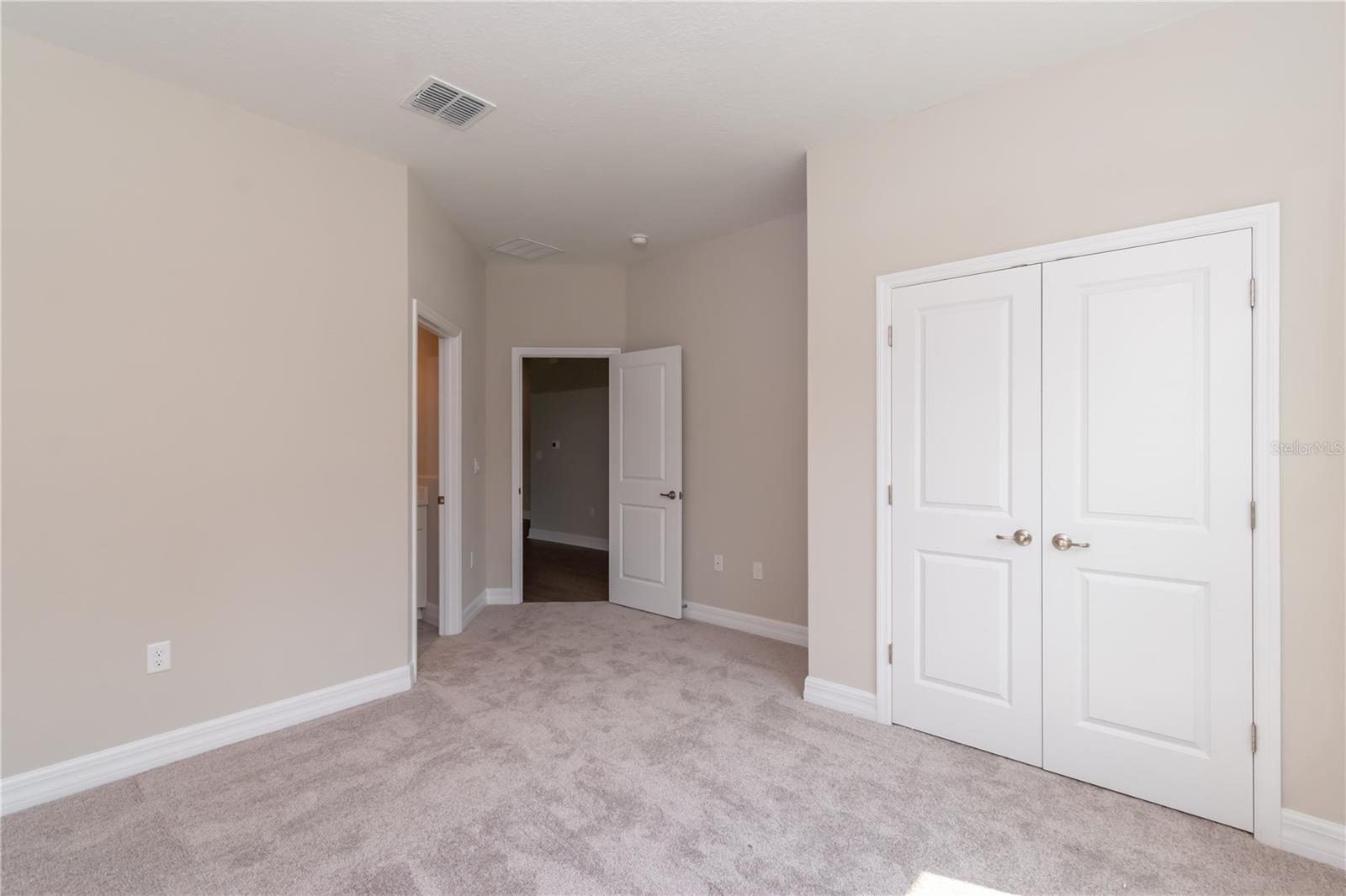 Image 8 of 35 For 9262 Alpinia Drive