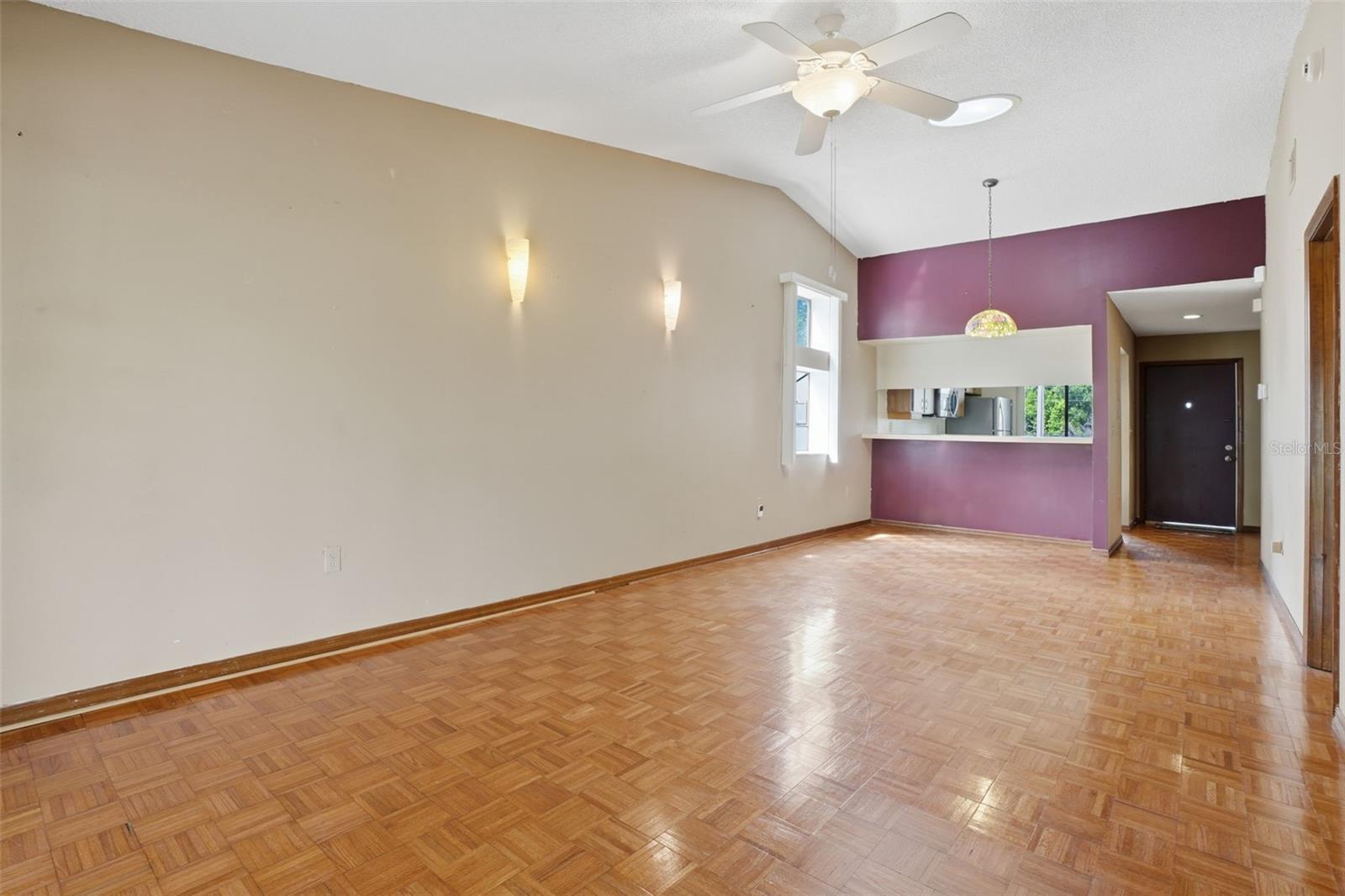 Image 10 of 33 For 498 Prestwick Place