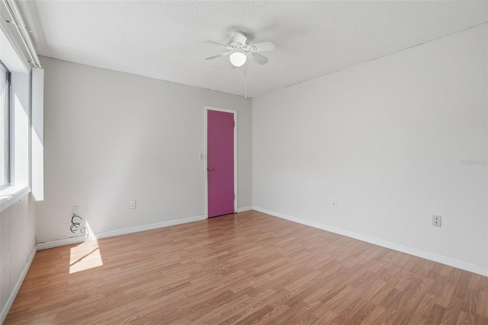 Image 15 of 33 For 498 Prestwick Place