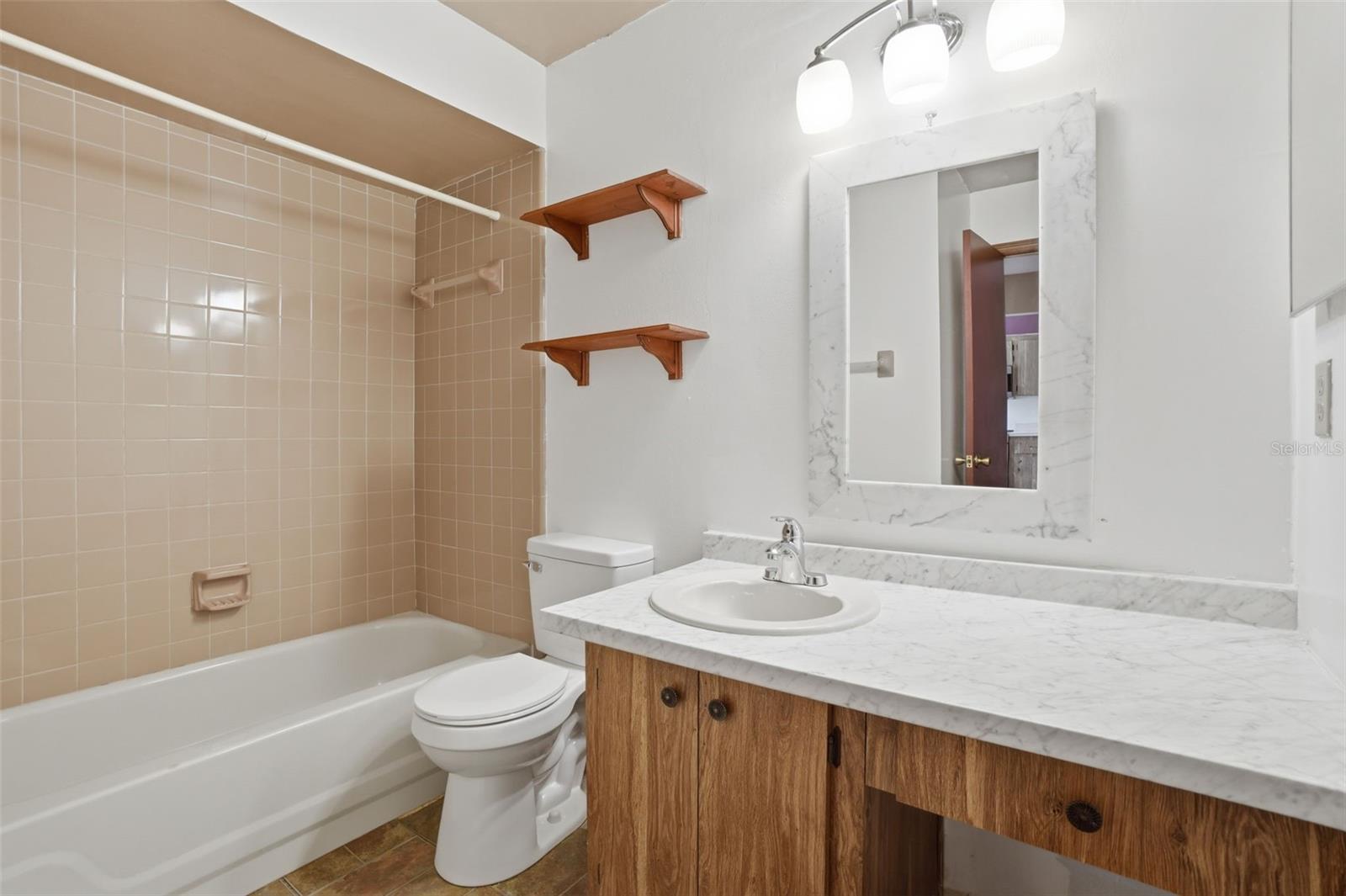 Image 17 of 33 For 498 Prestwick Place