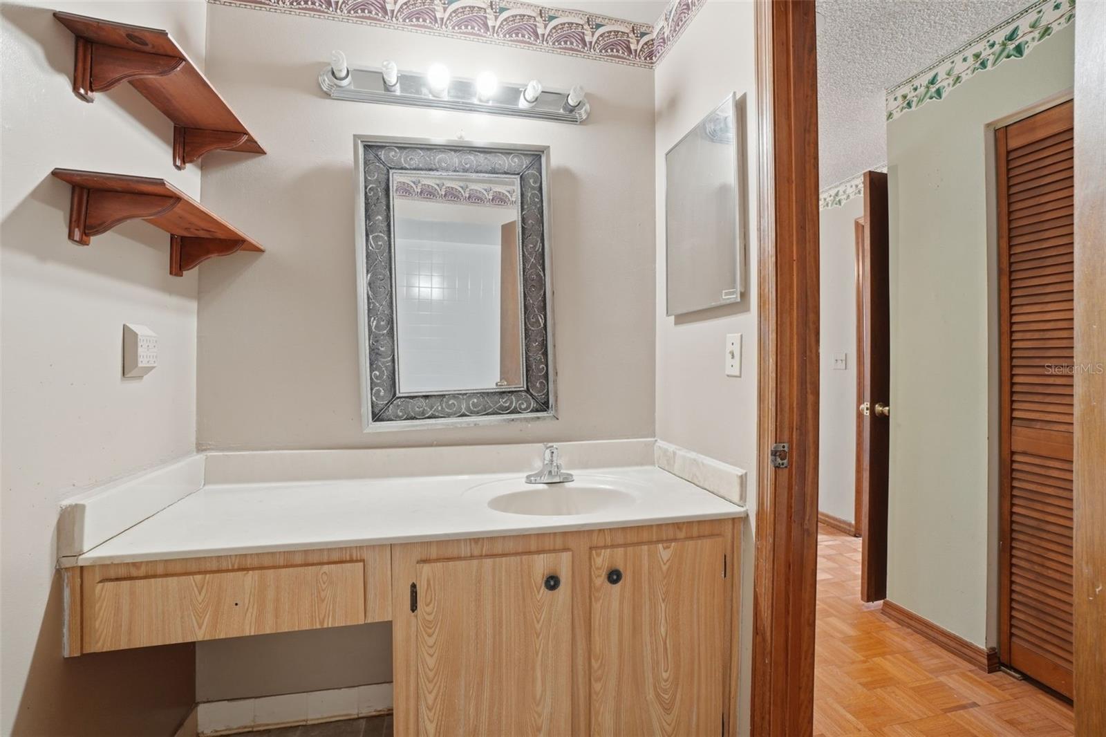 Image 21 of 33 For 498 Prestwick Place