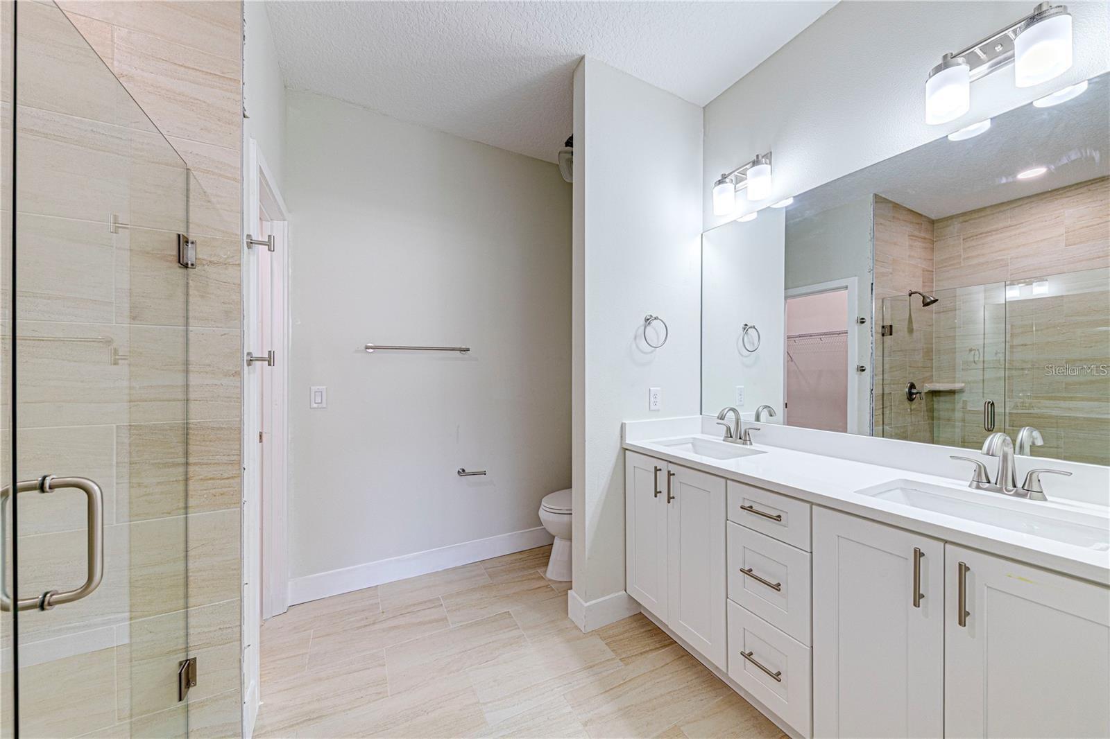 Image 18 of 27 For 257 Pine Avenue