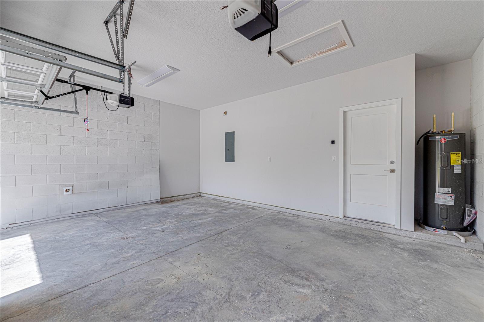 Image 23 of 27 For 257 Pine Avenue