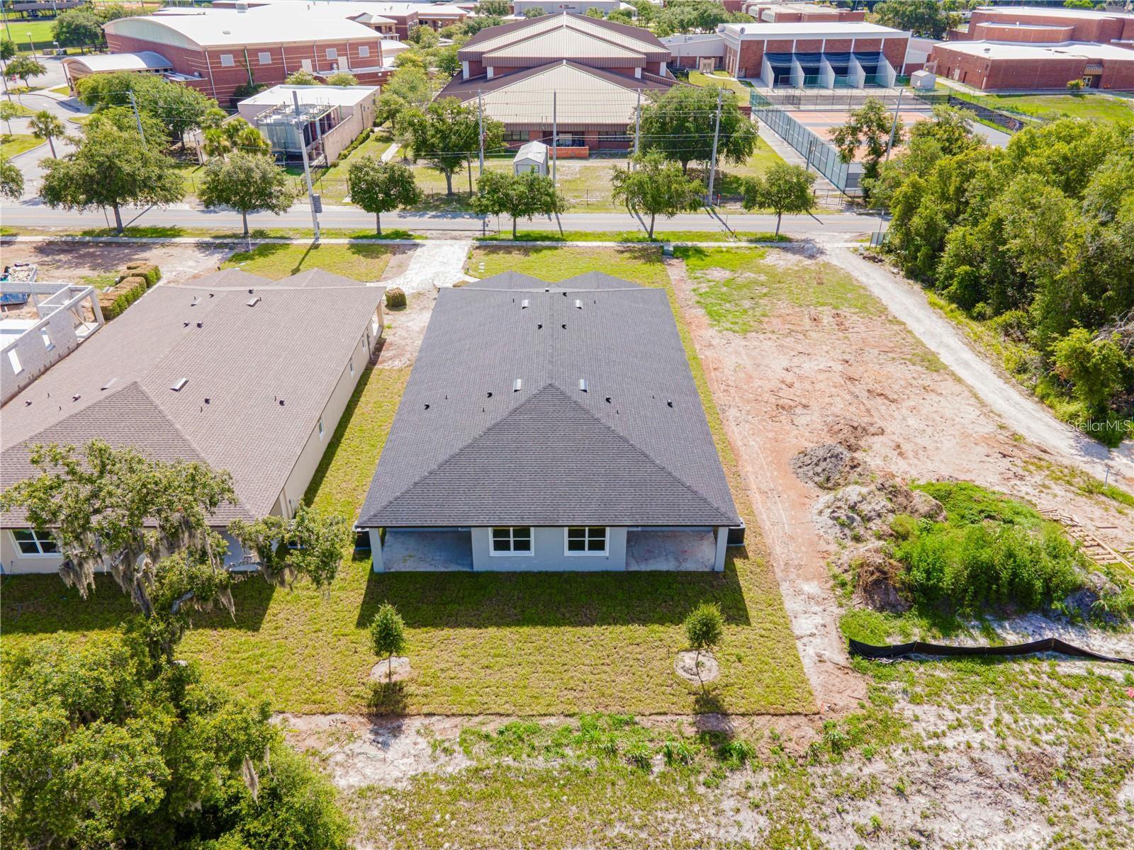 Image 26 of 27 For 257 Pine Avenue