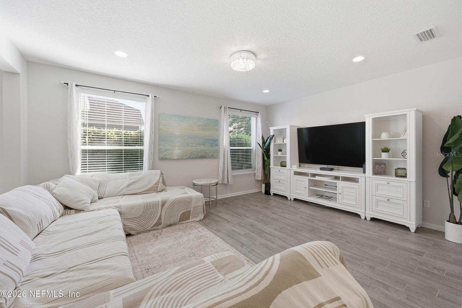 Image 26 of 91 For 6946 Azalea Grove Drive