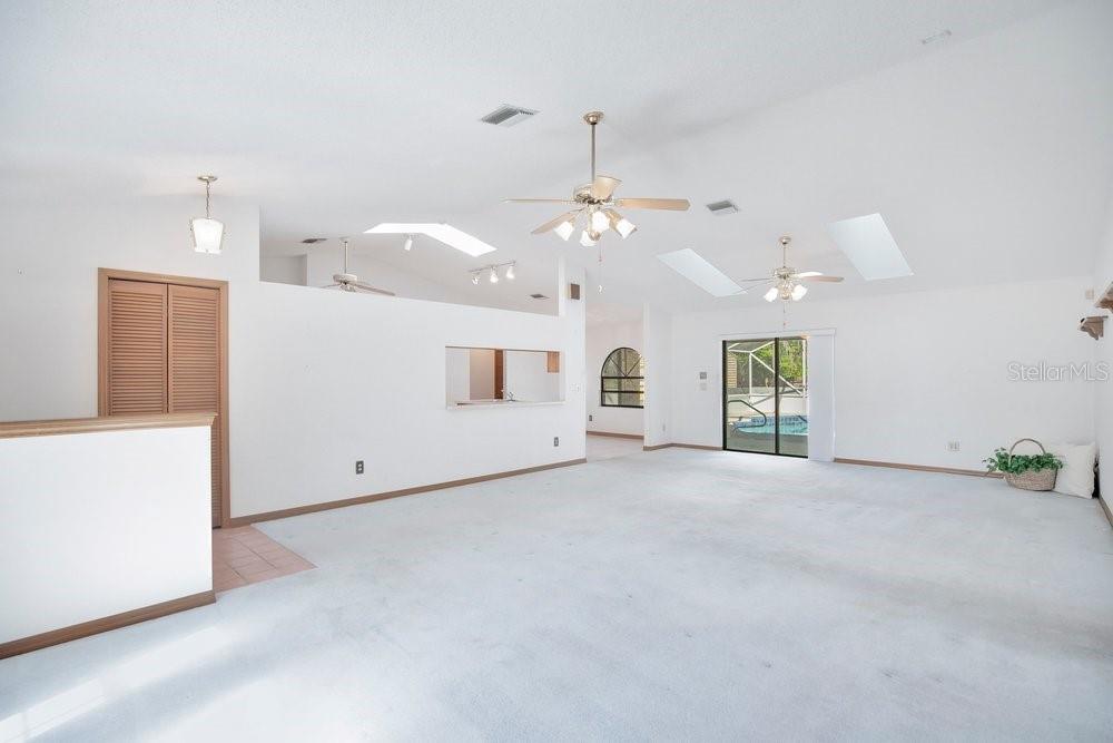 Image 10 of 37 For 1309 Lodge Terrace