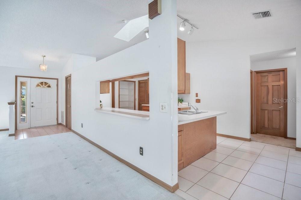 Image 12 of 37 For 1309 Lodge Terrace