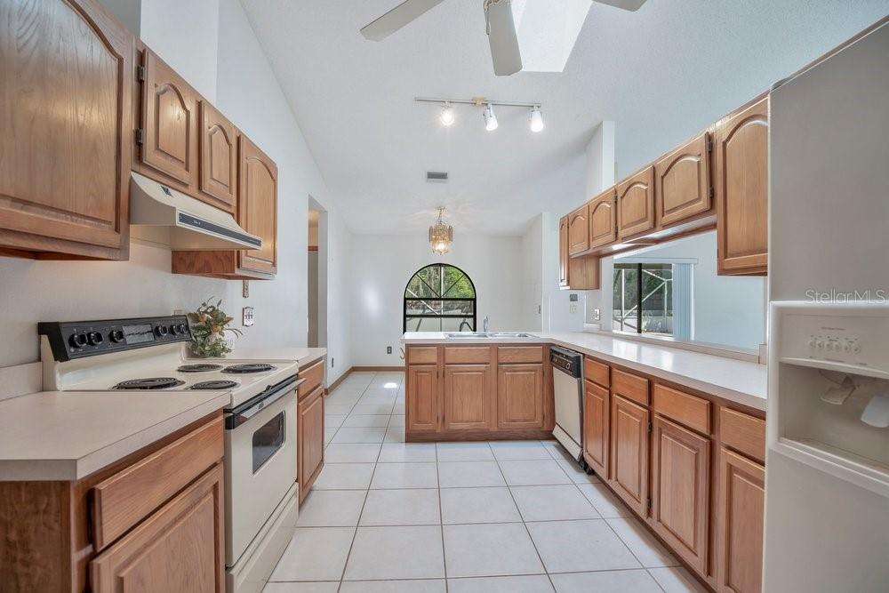 Image 14 of 37 For 1309 Lodge Terrace