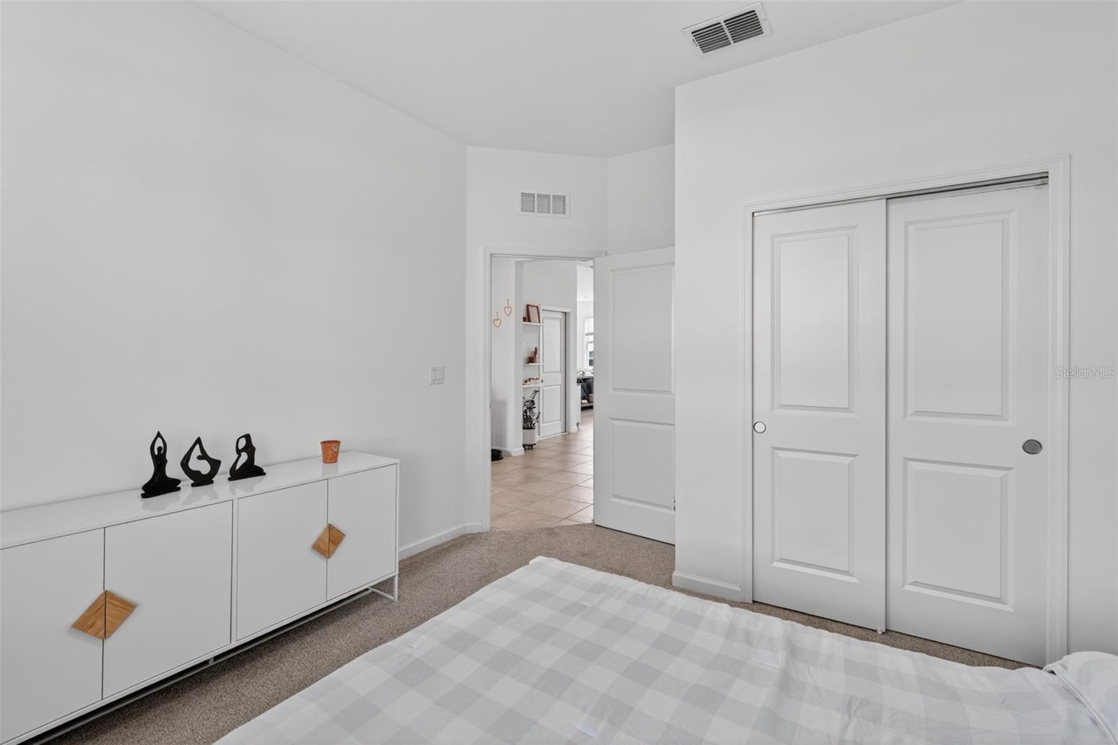 Image 13 of 49 For 1181 Lakeshore Breeze Place