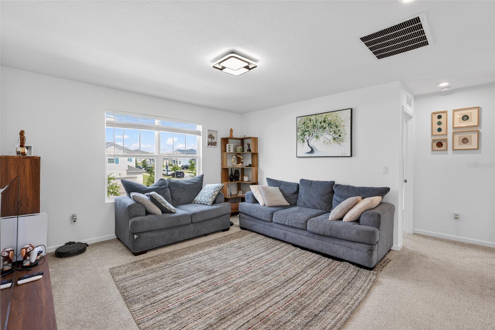 Image 18 of 49 For 1181 Lakeshore Breeze Place