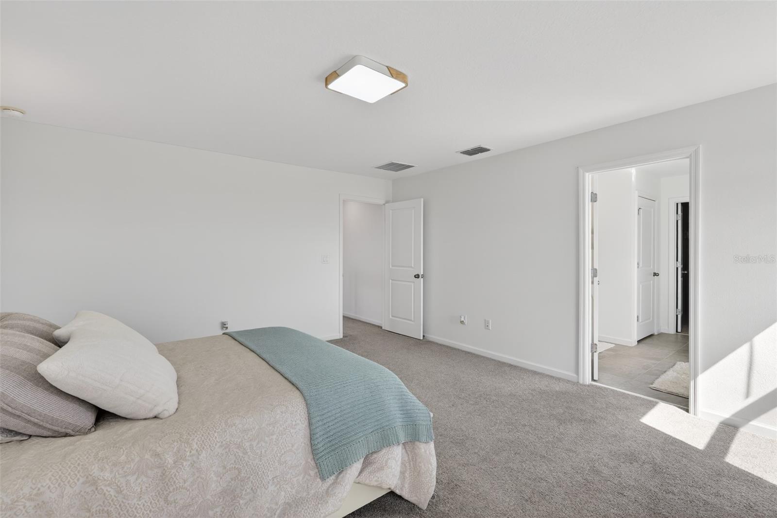 Image 32 of 49 For 1181 Lakeshore Breeze Place