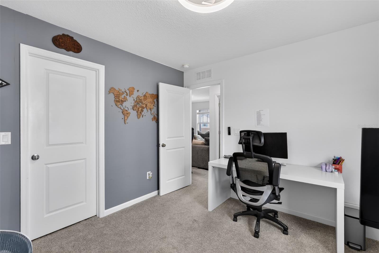 Image 33 of 49 For 1181 Lakeshore Breeze Place