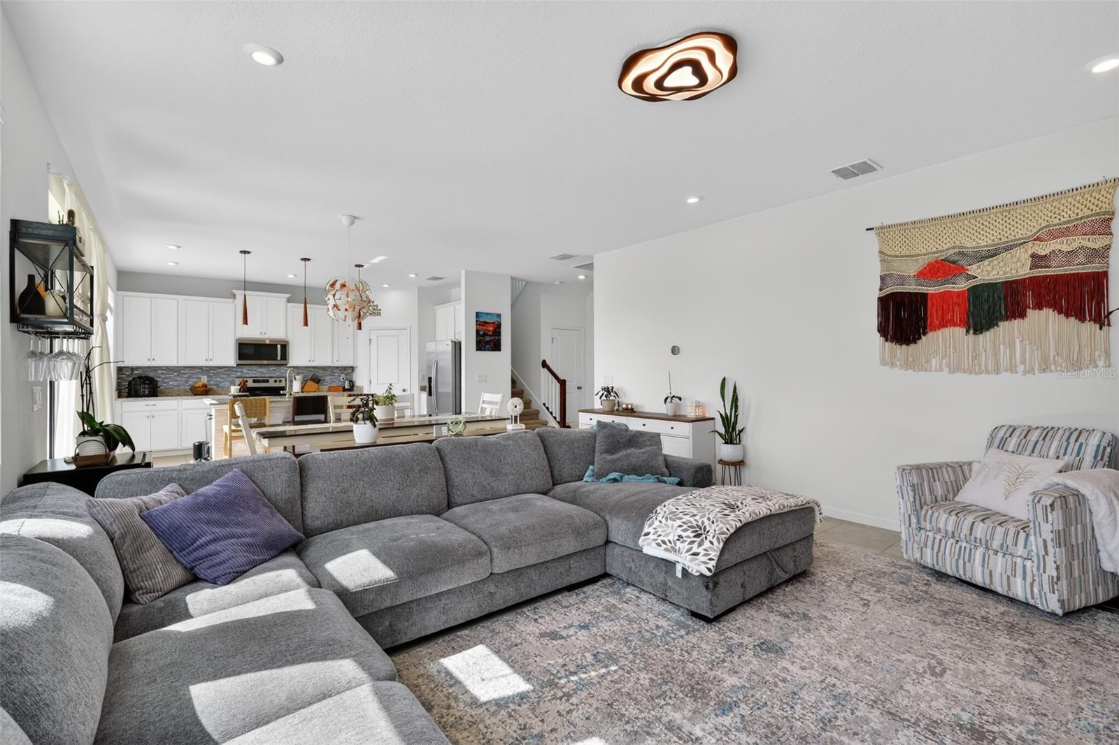 Image 7 of 49 For 1181 Lakeshore Breeze Place