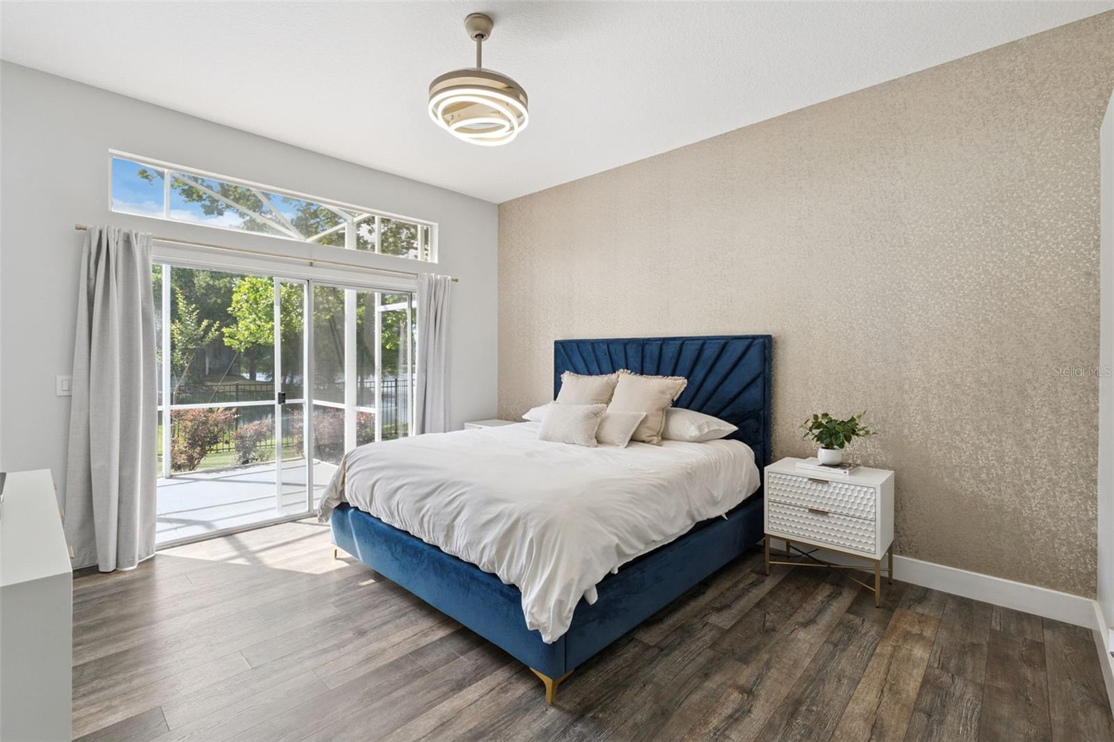 Image 19 of 49 For 160 Wimbledon Circle