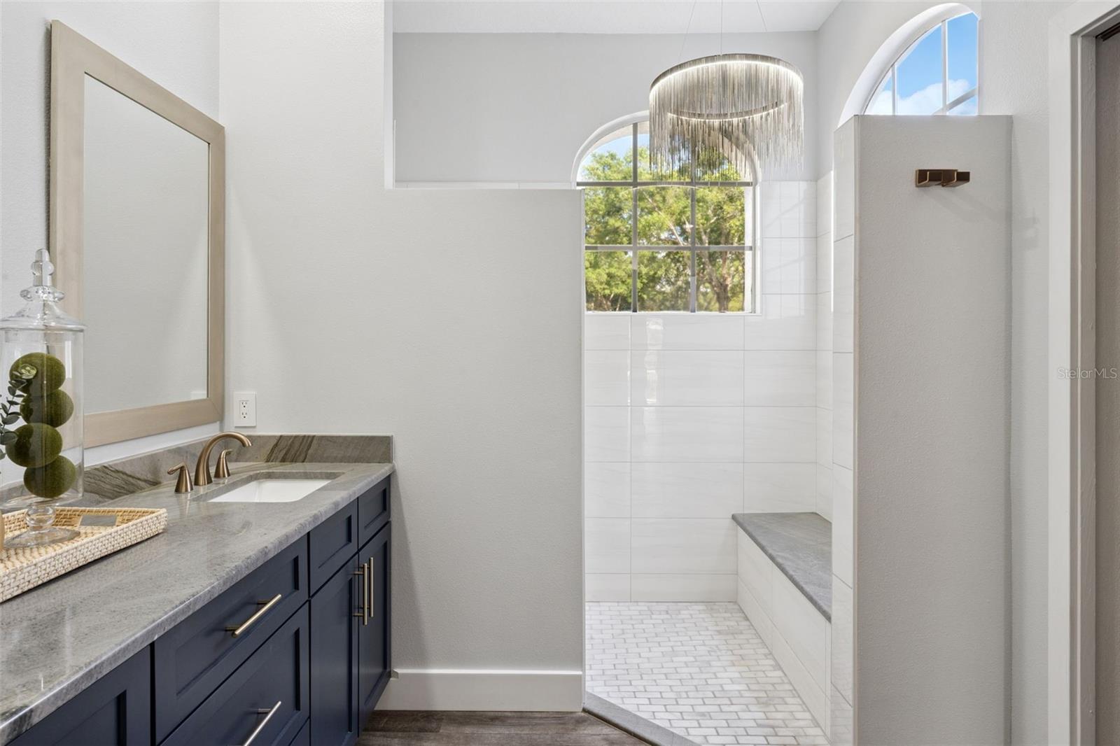 Image 21 of 49 For 160 Wimbledon Circle