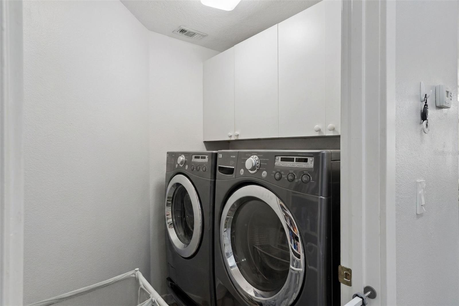 Image 26 of 49 For 160 Wimbledon Circle